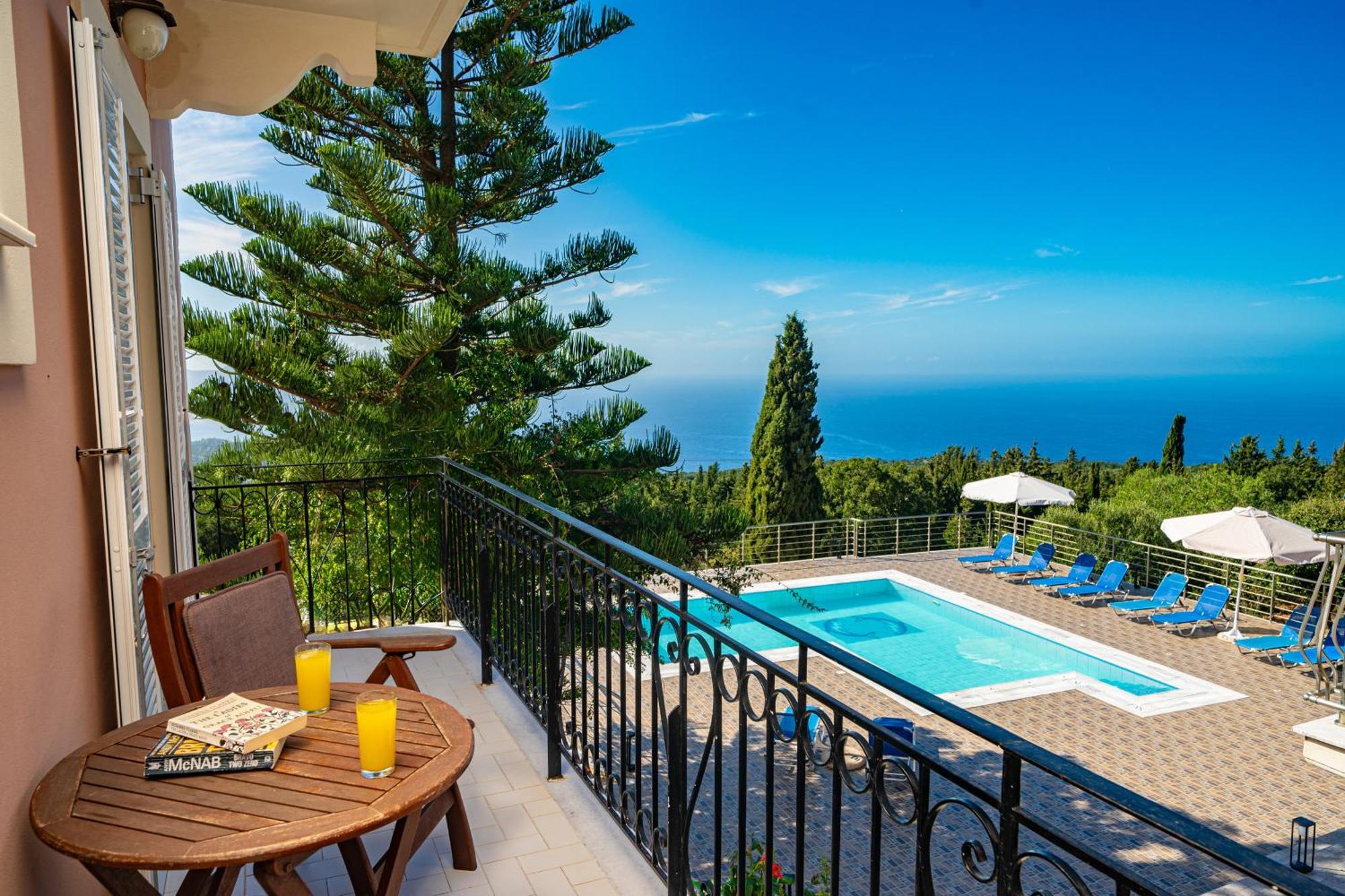 Studios Vrionis Panoramic Sunset Kothréas Exterior foto