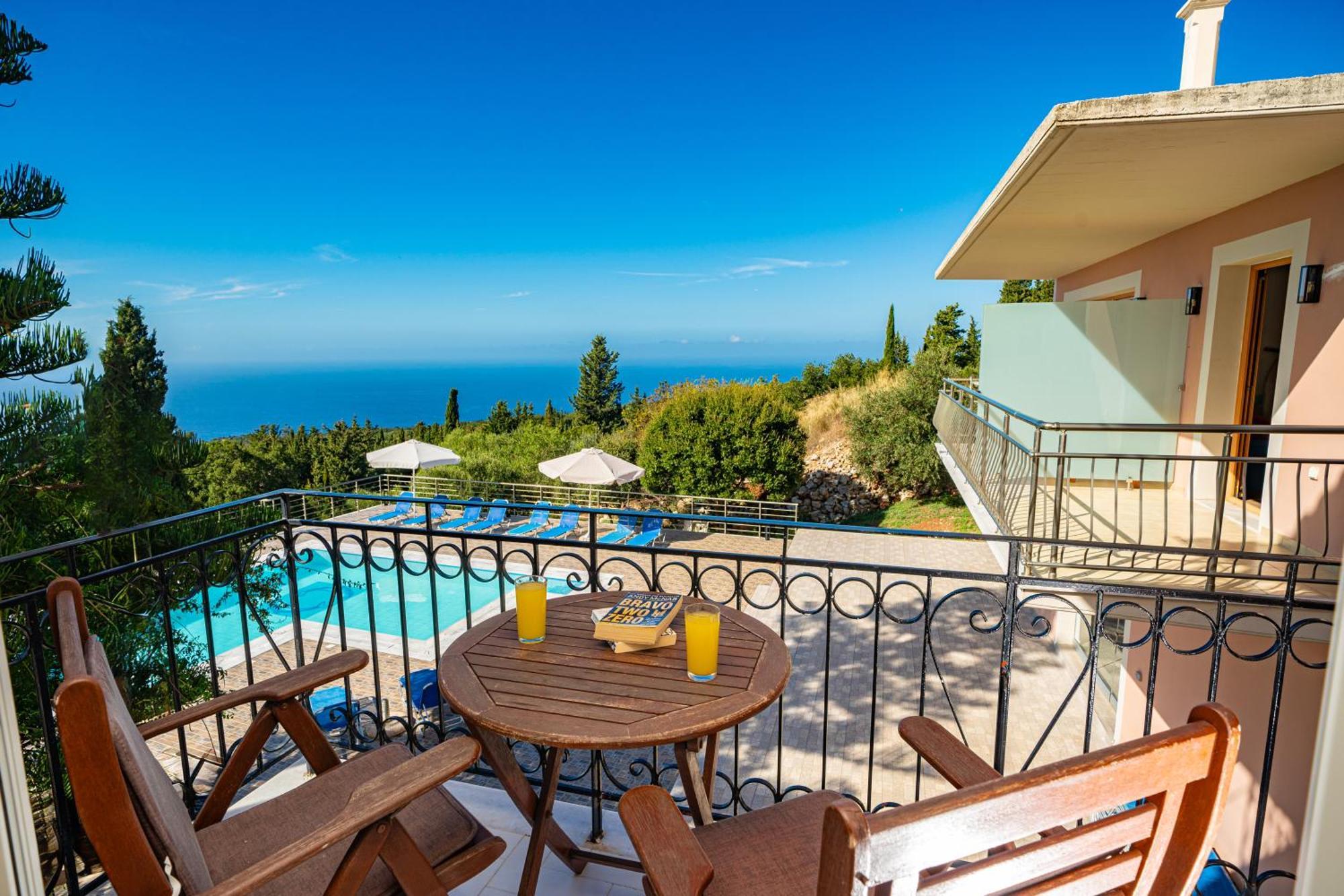 Studios Vrionis Panoramic Sunset Kothréas Exterior foto